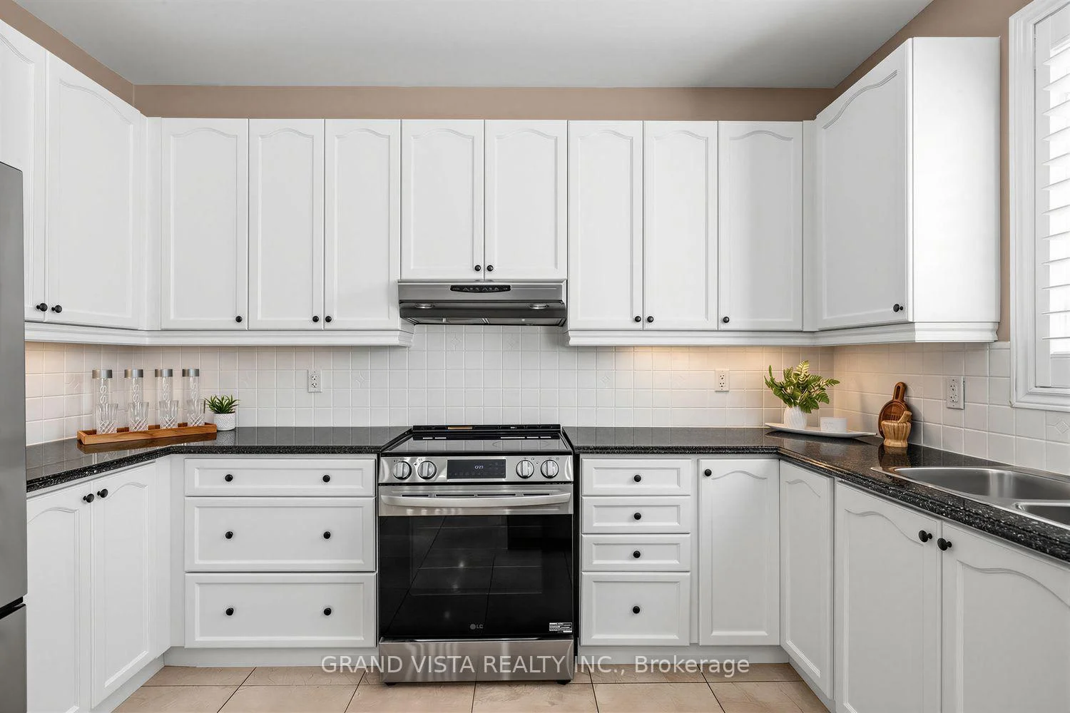 Photo 28 of 31 Routledge Drive, Richmond Hill, Oak Ridges — HOMEH