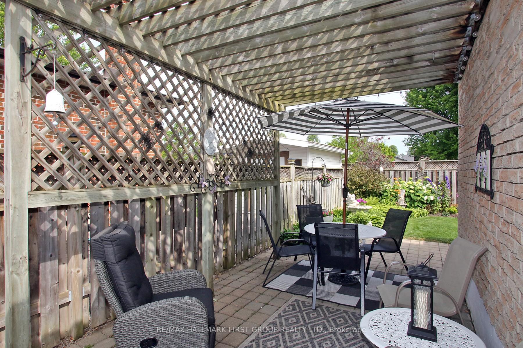 Photo 14 of 10 Calais Street, Whitby, Lynde Creek — HOMEH