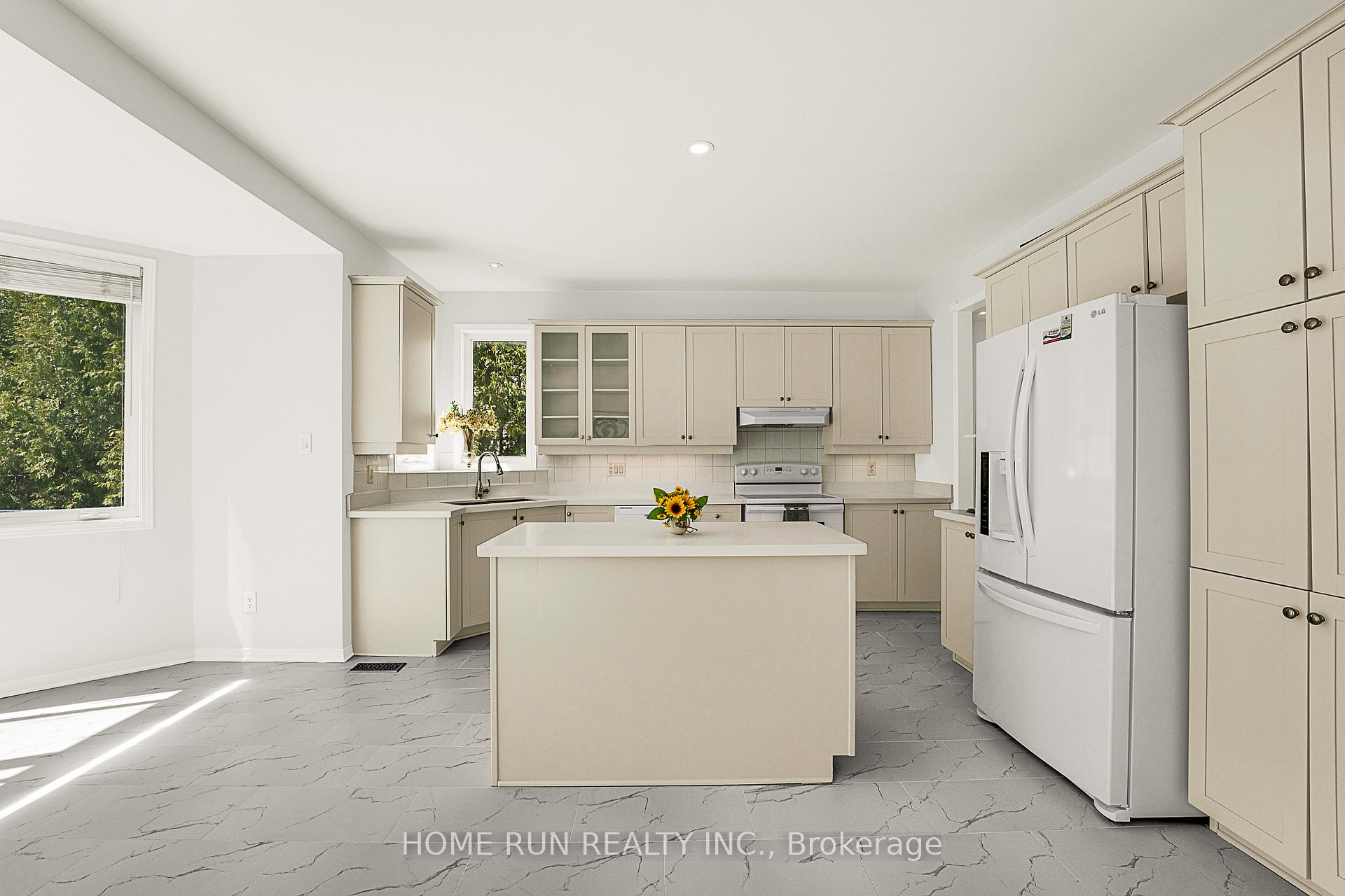 Photo 14 of 5 Cheltonia Way, Ottawa, Kanata - Kanata Lakes/Heritage Hills — HOMEH
