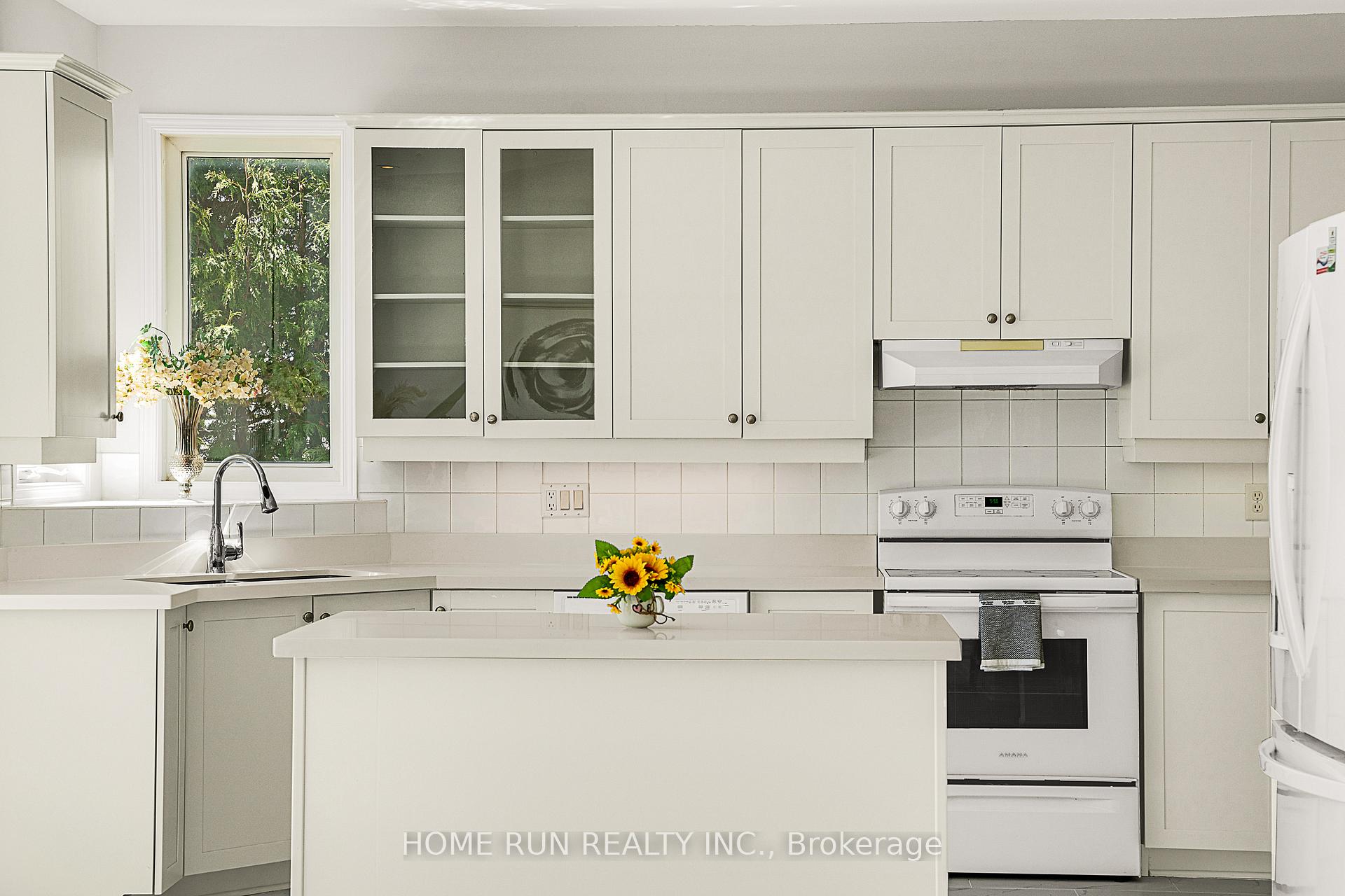 Photo 16 of 5 Cheltonia Way, Ottawa, Kanata - Kanata Lakes/Heritage Hills — HOMEH