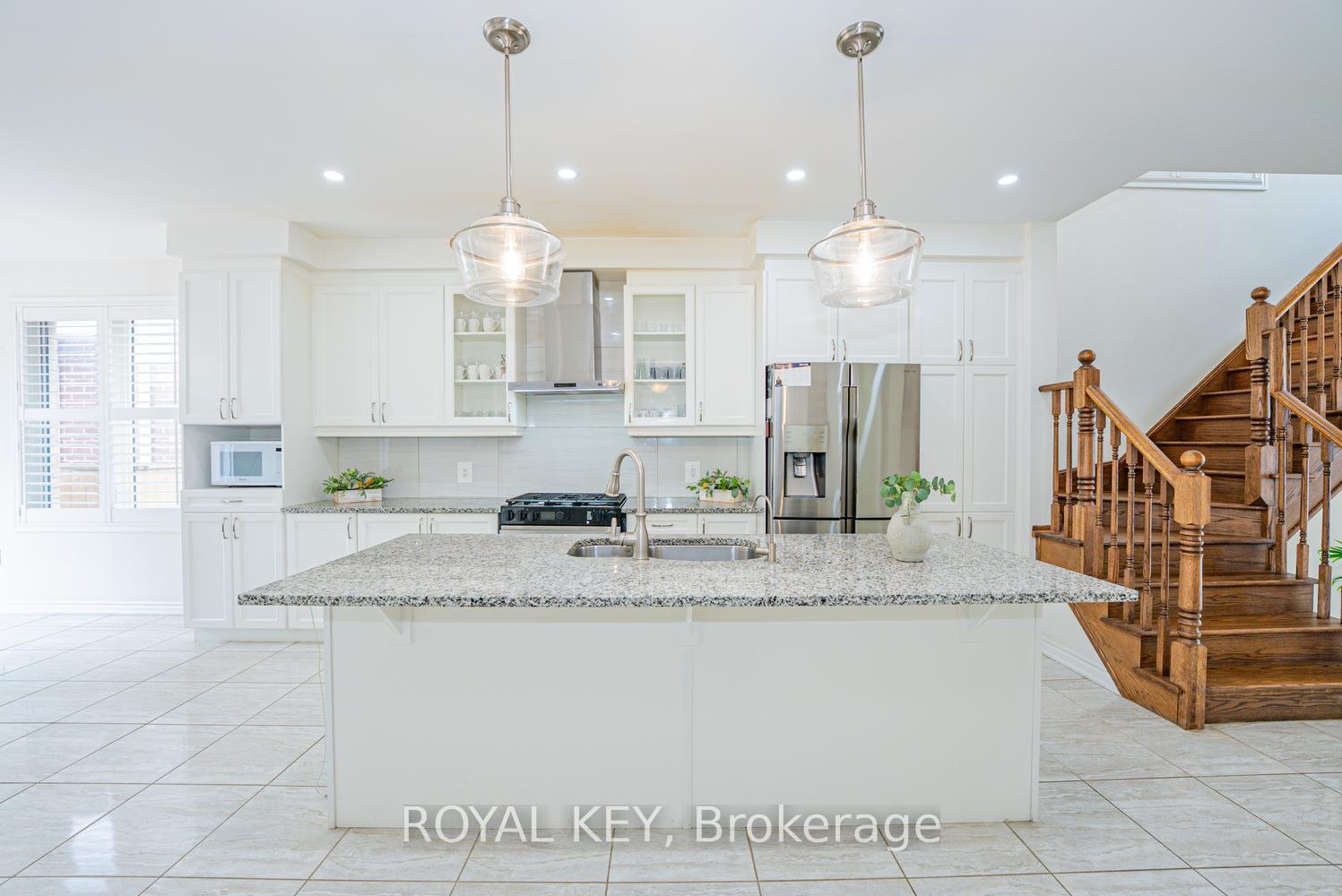 Photo 11 of 348 Equestrian Way, Cambridge, Preston Heights — HOMEH