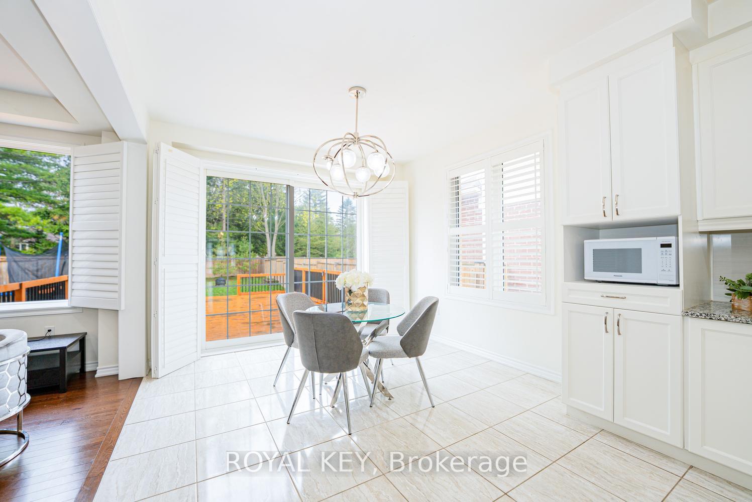 Photo 12 of 348 Equestrian Way, Cambridge, Preston Heights — HOMEH