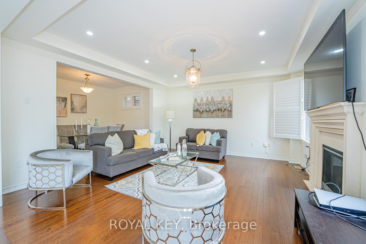 Photo 14 of 348 Equestrian Way, Cambridge, Preston Heights — HOMEH