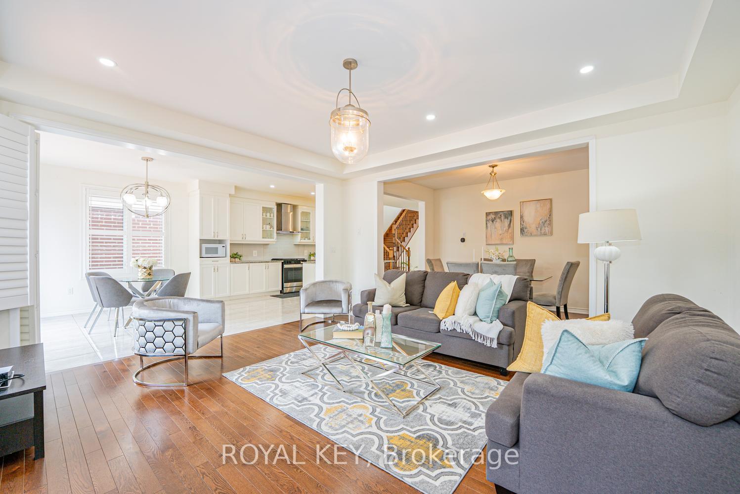 Photo 15 of 348 Equestrian Way, Cambridge, Preston Heights — HOMEH