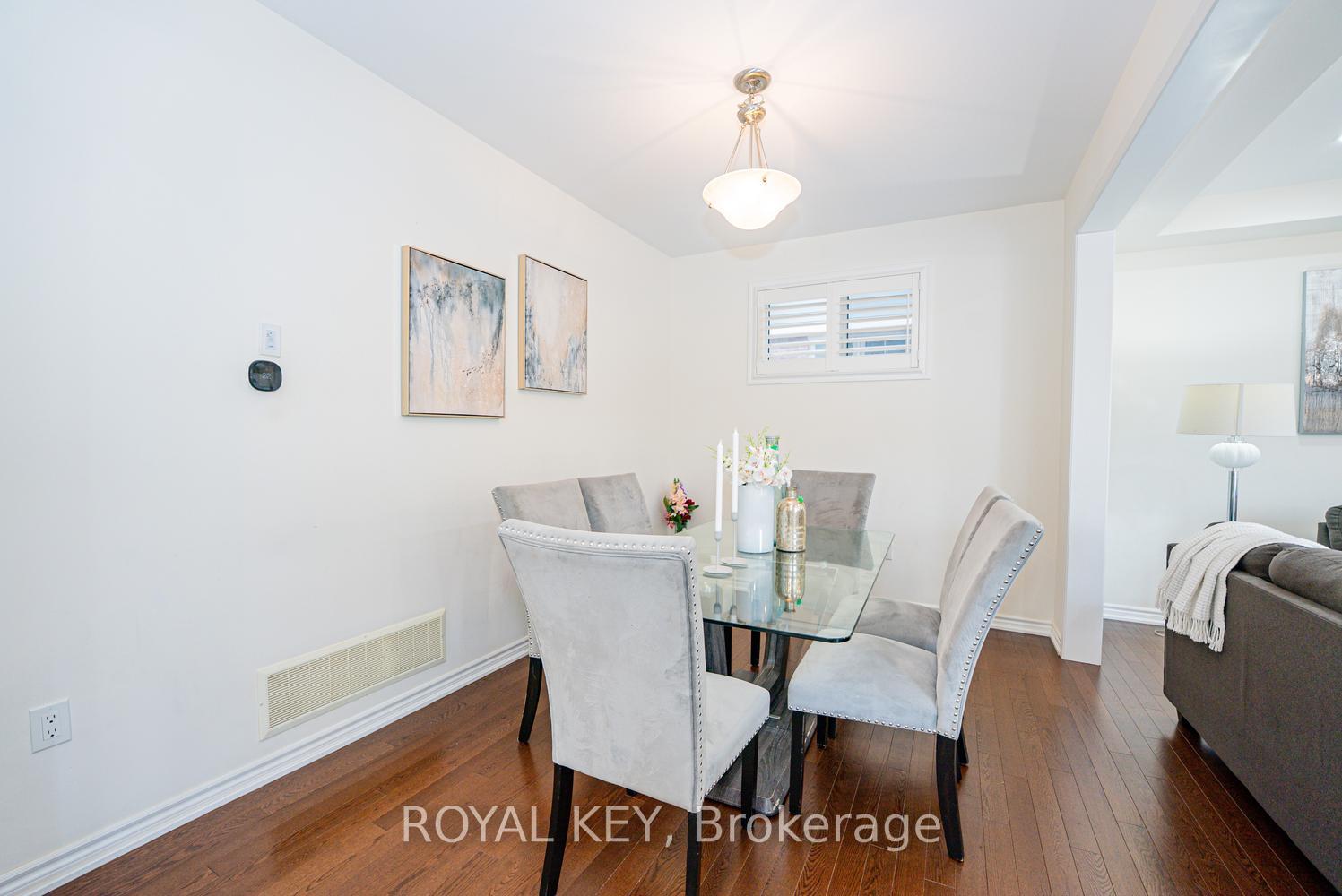Photo 18 of 348 Equestrian Way, Cambridge, Preston Heights — HOMEH