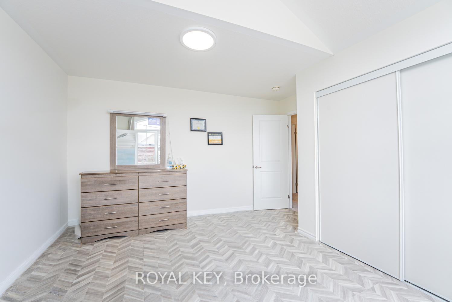 Photo 35 of 348 Equestrian Way, Cambridge, Preston Heights — HOMEH