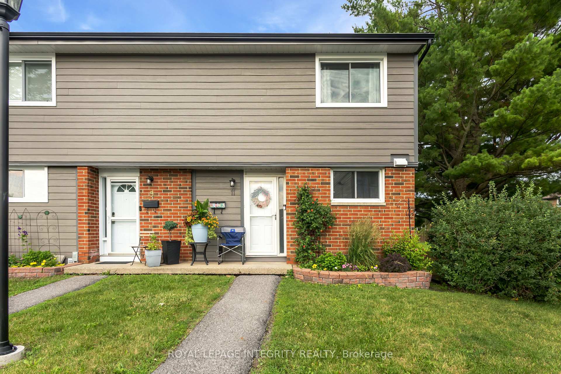 Photo 1 of 11 Glencoe Street, Ottawa, Arlington Woods — HOMEH