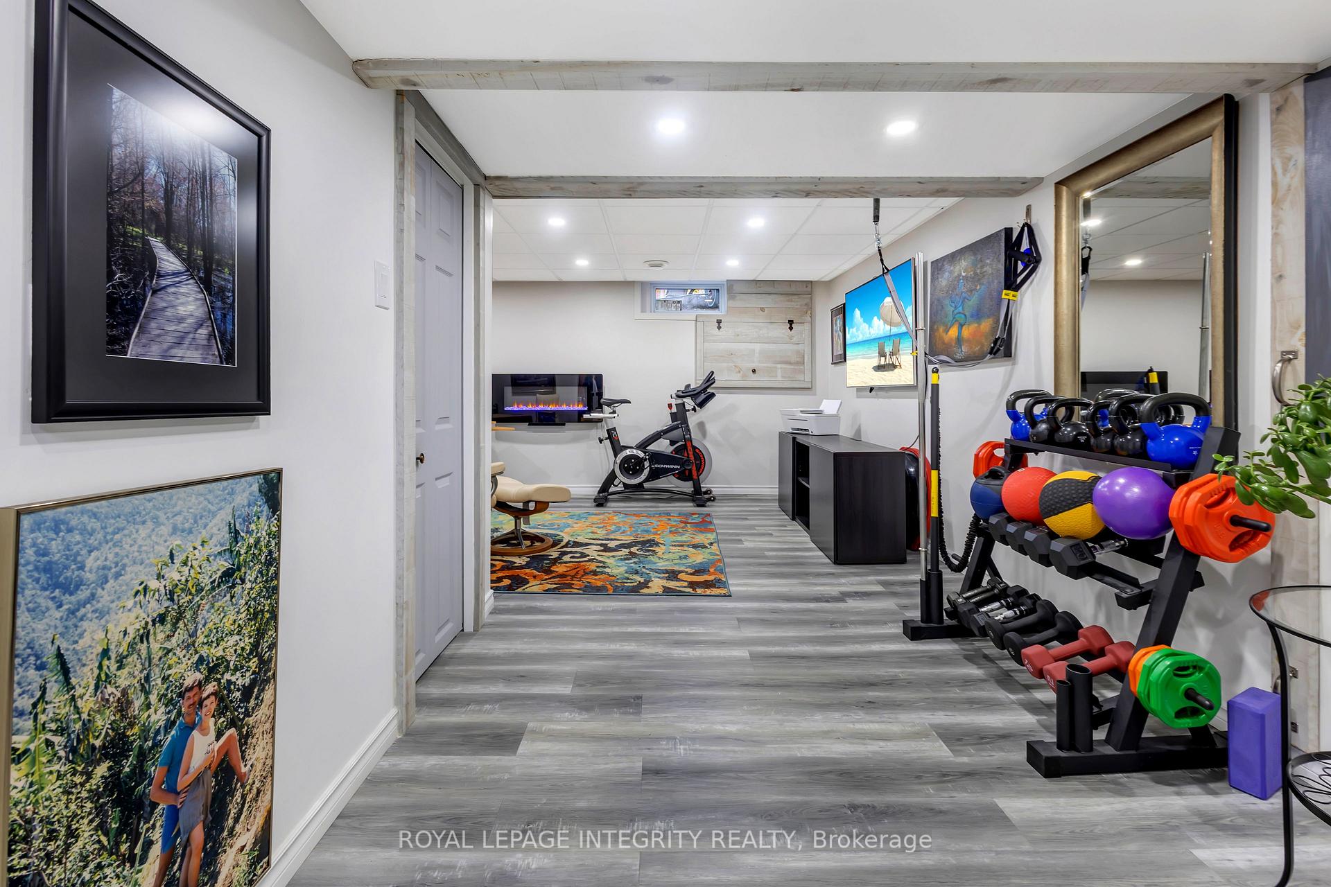 Photo 14 of 11 Glencoe Street, Ottawa, Arlington Woods — HOMEH