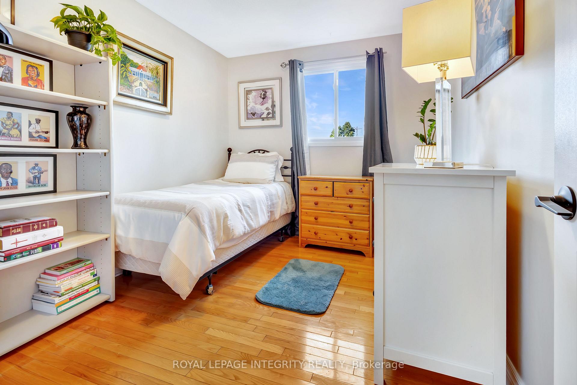 Photo 24 of 11 Glencoe Street, Ottawa, Arlington Woods — HOMEH