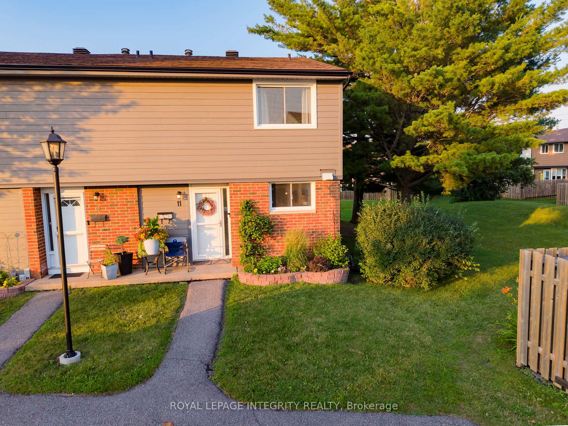 Photo 30 of 11 Glencoe Street, Ottawa, Arlington Woods — HOMEH