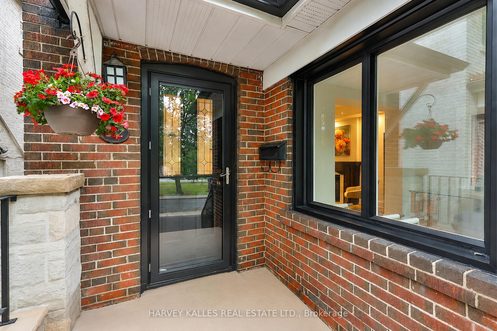 Photo 2 of 232 Belsize Drive, Toronto, Mount Pleasant East — HOMEH