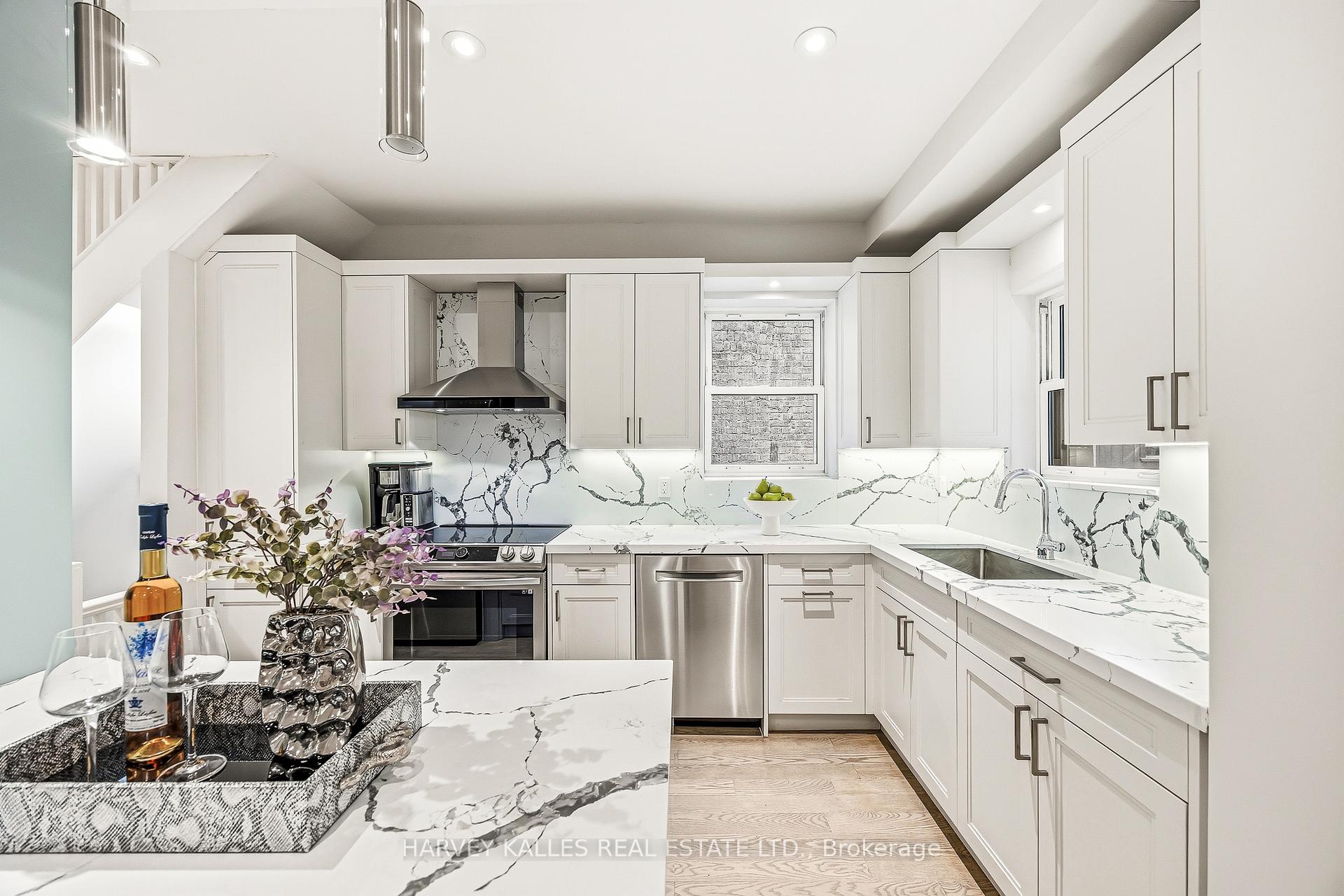 Photo 7 of 232 Belsize Drive, Toronto, Mount Pleasant East — HOMEH