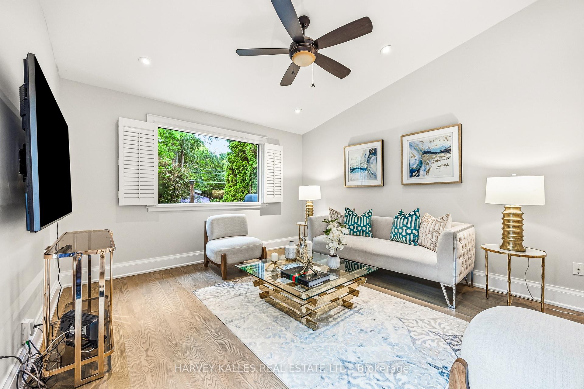 Photo 11 of 232 Belsize Drive, Toronto, Mount Pleasant East — HOMEH
