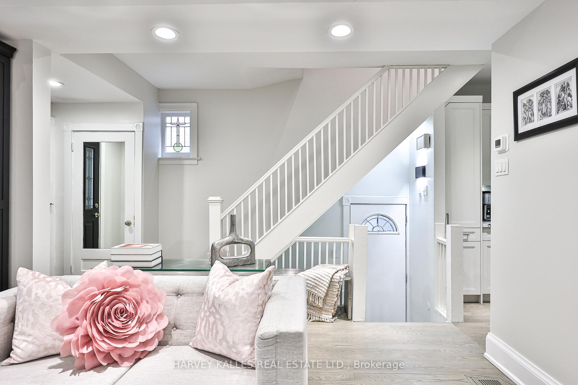 Photo 13 of 232 Belsize Drive, Toronto, Mount Pleasant East — HOMEH