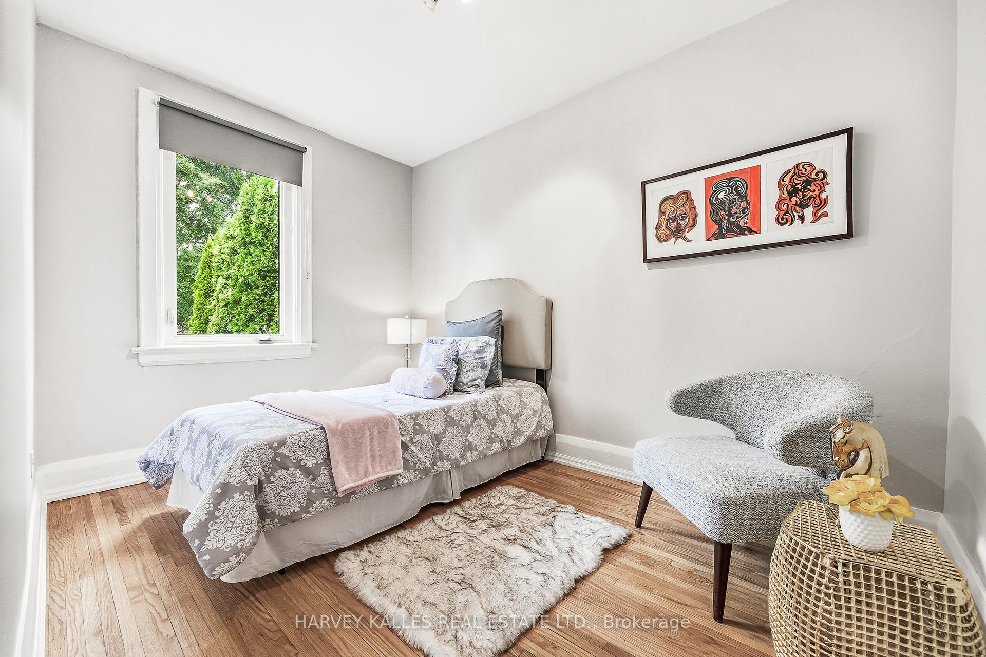 Photo 18 of 232 Belsize Drive, Toronto, Mount Pleasant East — HOMEH
