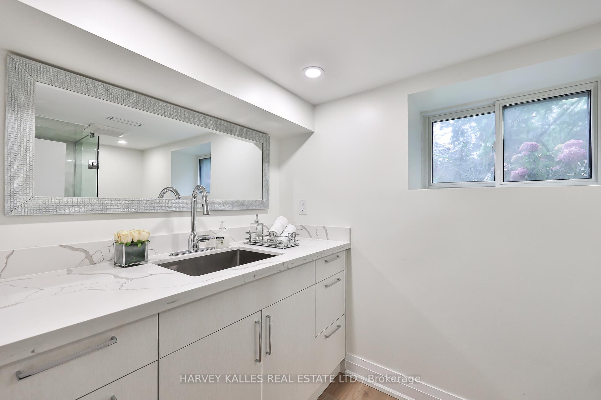 Photo 25 of 232 Belsize Drive, Toronto, Mount Pleasant East — HOMEH