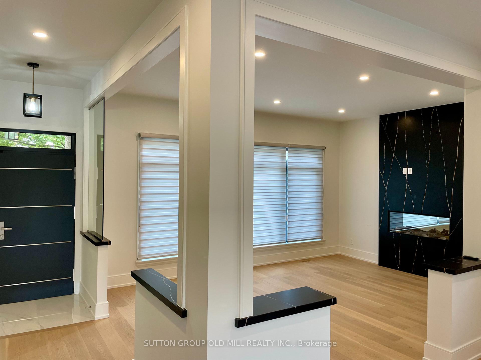 Photo 12 of 4 Leamington Avenue, Etobicoke, Stonegate-Queensway — HOMEH