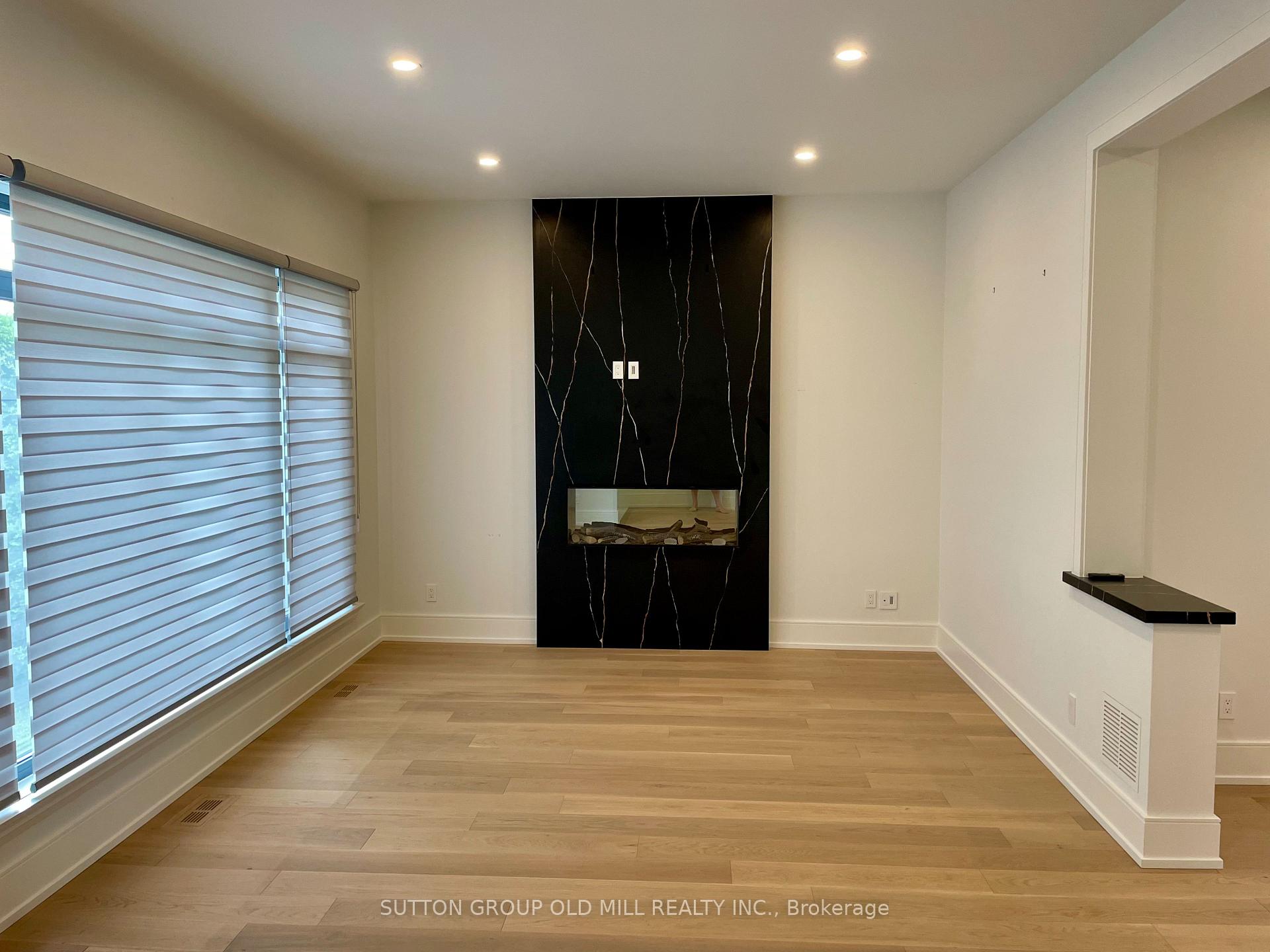 Photo 13 of 4 Leamington Avenue, Etobicoke, Stonegate-Queensway — HOMEH