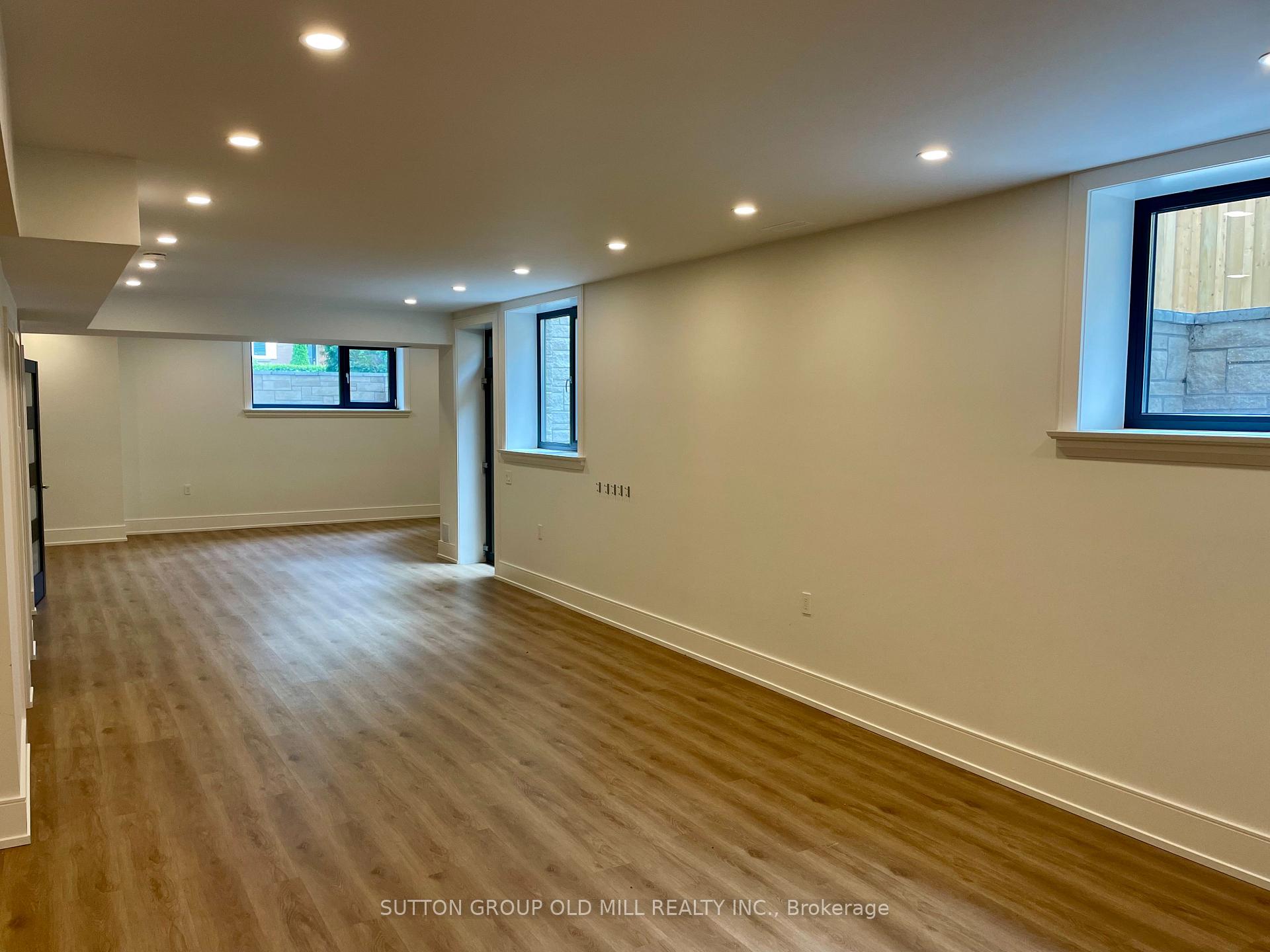 Photo 20 of 4 Leamington Avenue, Etobicoke, Stonegate-Queensway — HOMEH