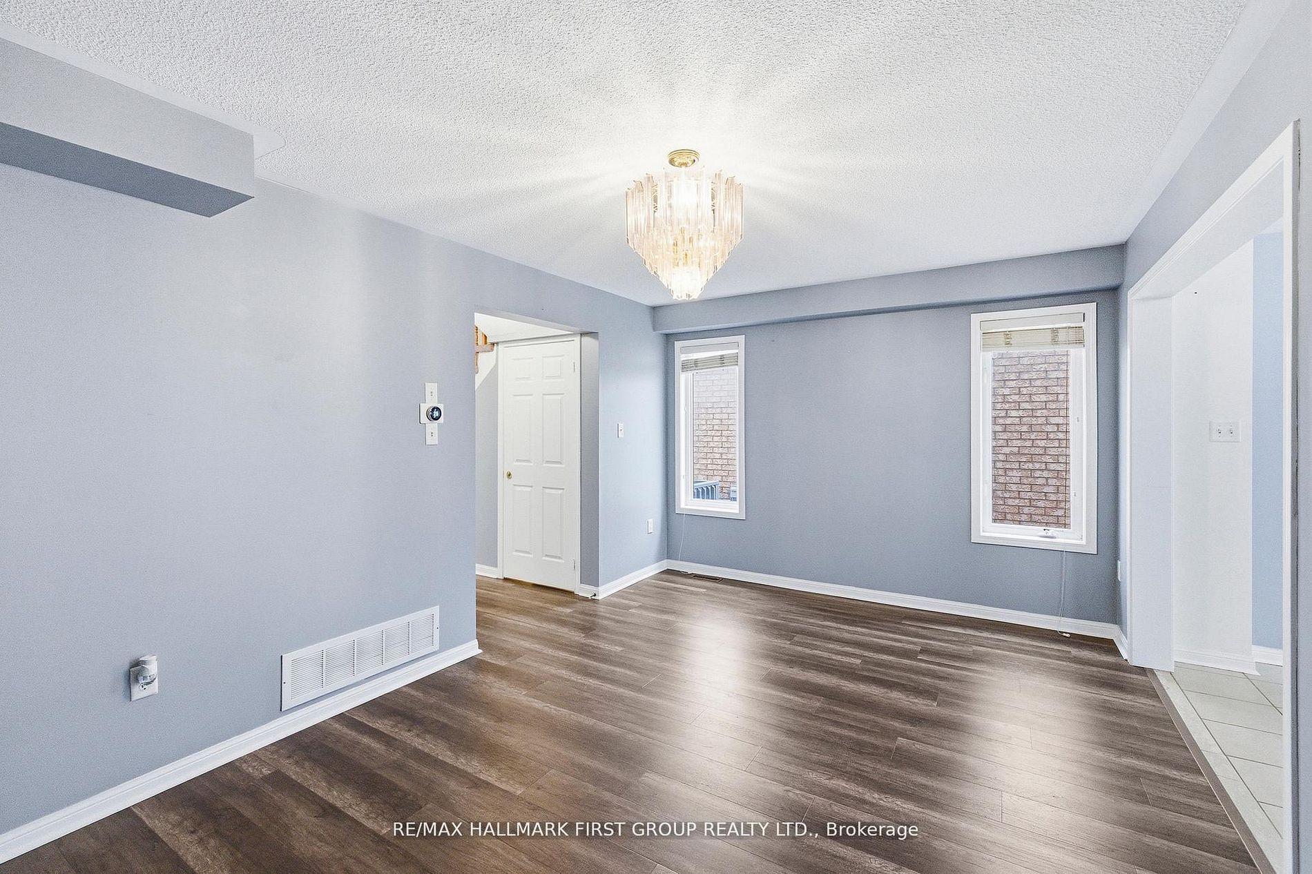 Photo 8 of 32 Samandria Avenue, Whitby, Taunton North — HOMEH