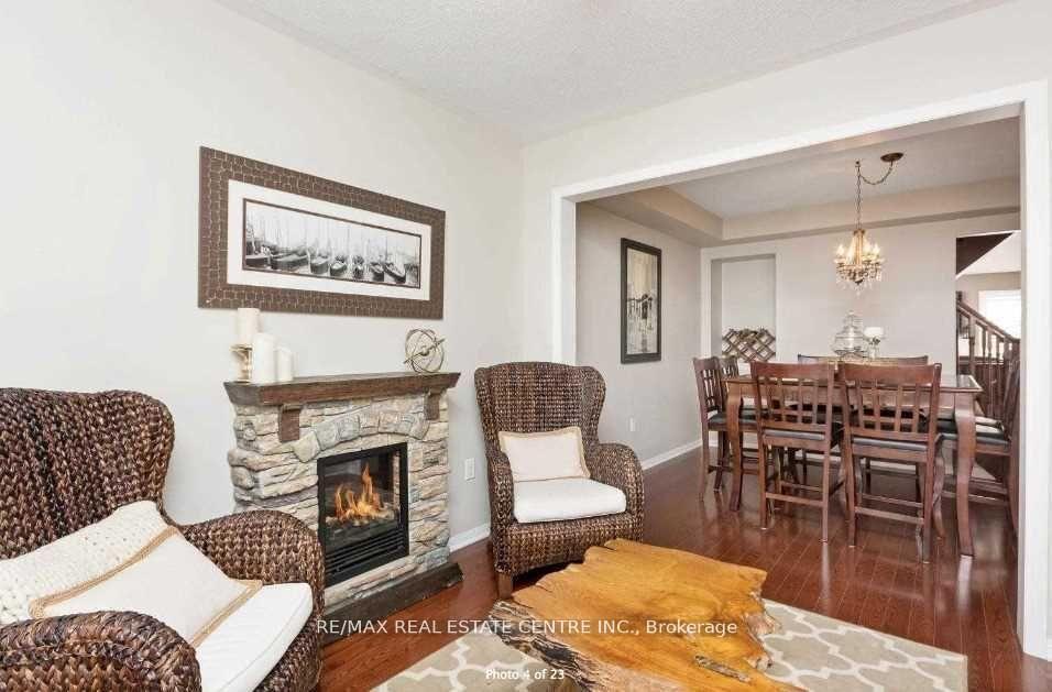 Photo 4 of 904 Zelinsky Crescent, Milton, Coates — HOMEH