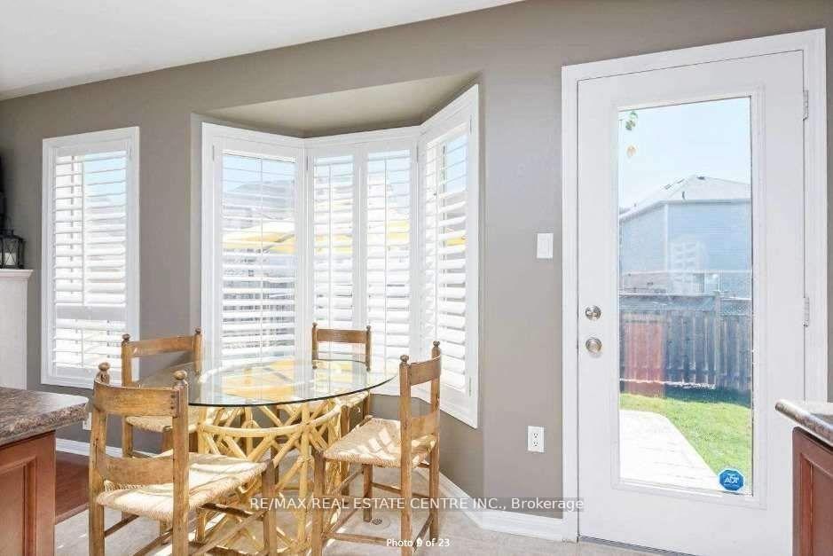 Photo 11 of 904 Zelinsky Crescent, Milton, Coates — HOMEH