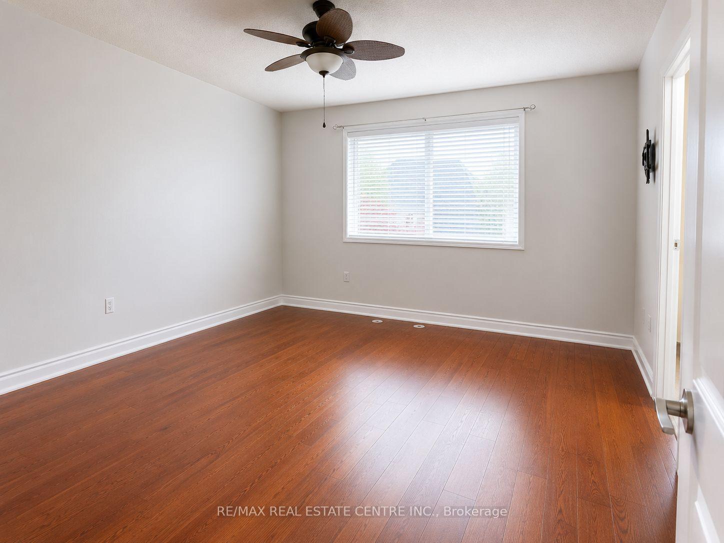 Photo 15 of 904 Zelinsky Crescent, Milton, Coates — HOMEH