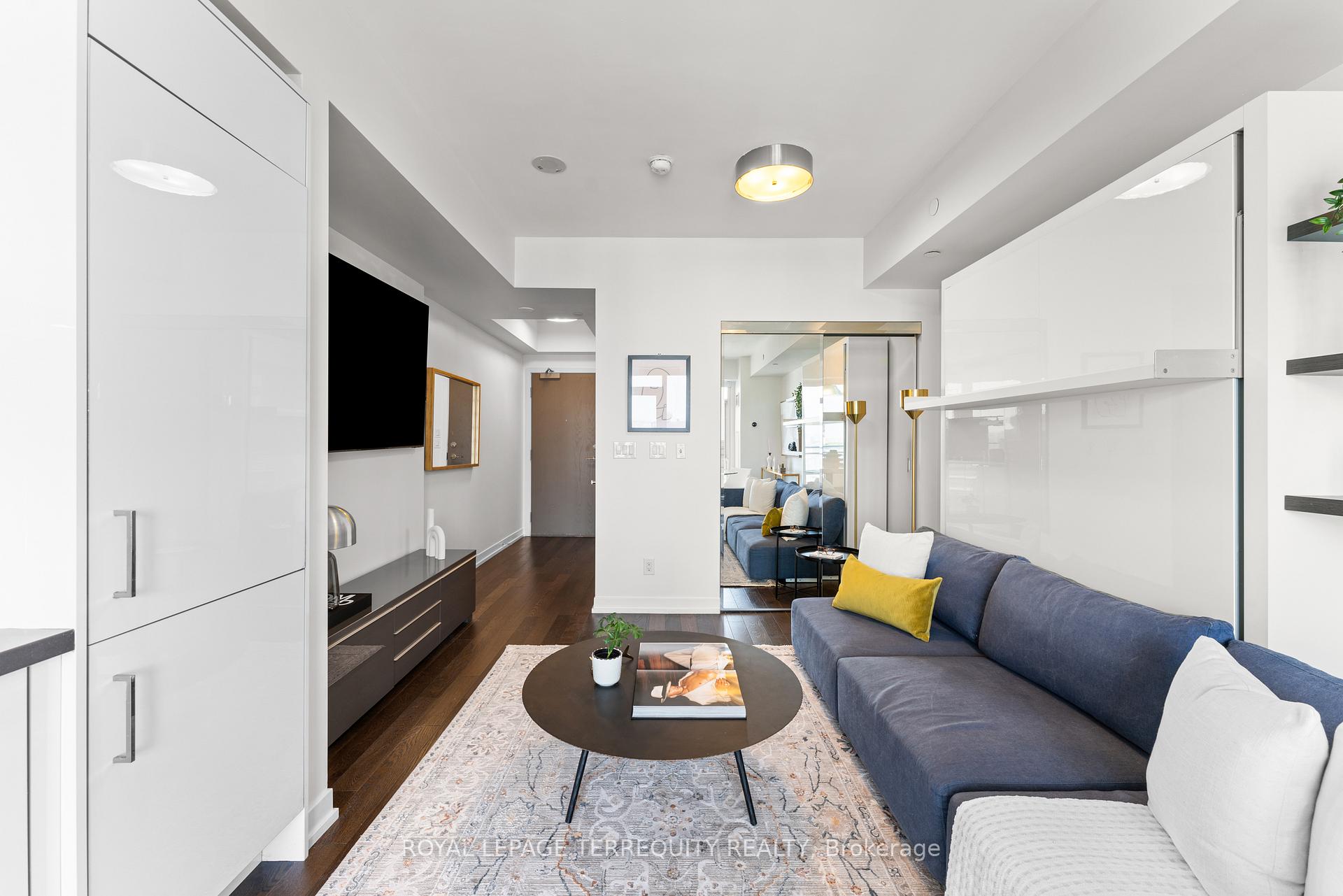 Photo 7 of Unit 4203, 21 Widmer Street, Toronto, Waterfront Communities — HOMEH