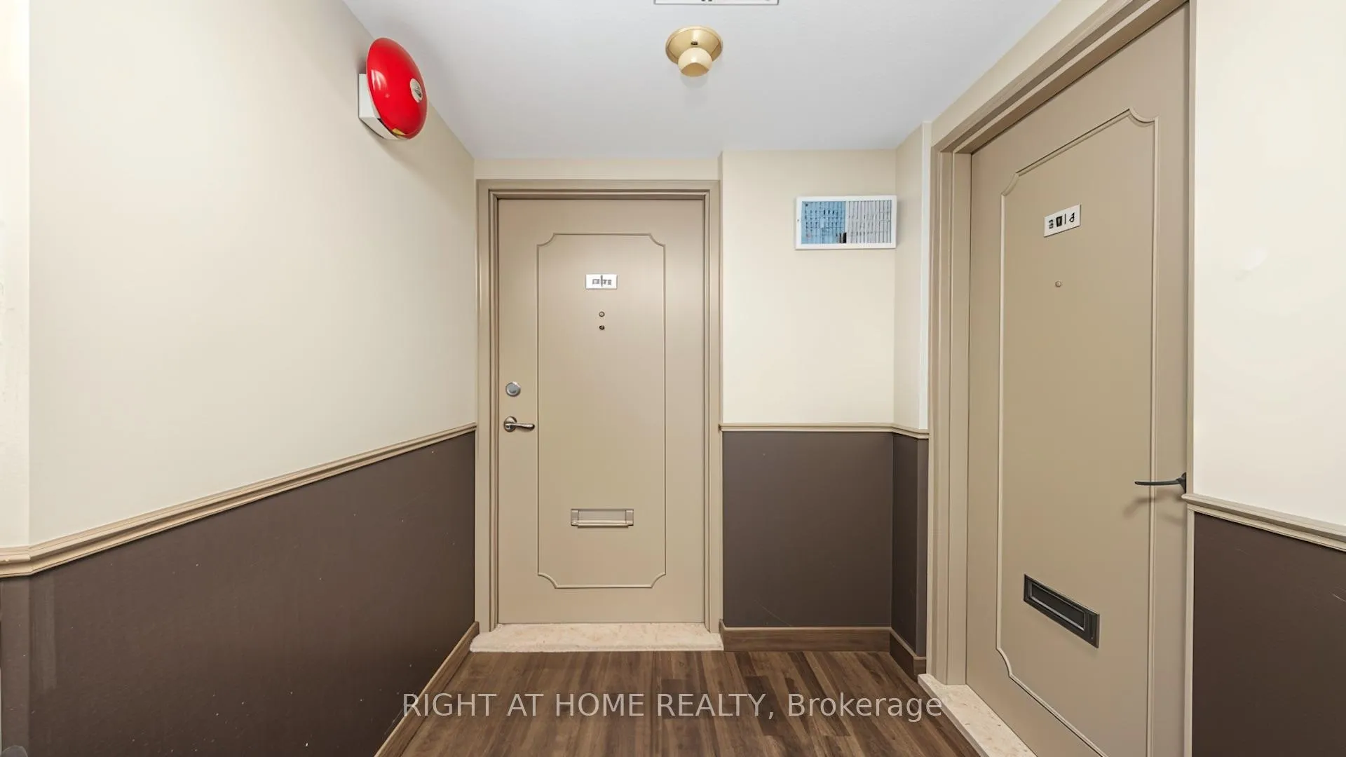 Photo 6 of Unit 1002, 133 Herkimer Street, Hamilton, Durand — HOMEH