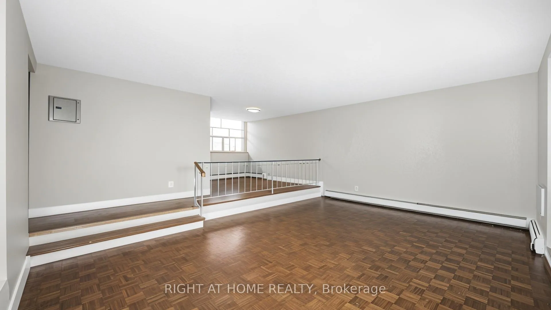 Photo 8 of Unit 1002, 133 Herkimer Street, Hamilton, Durand — HOMEH