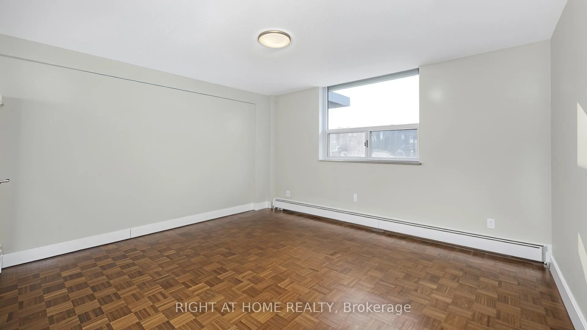 Photo 13 of Unit 1002, 133 Herkimer Street, Hamilton, Durand — HOMEH