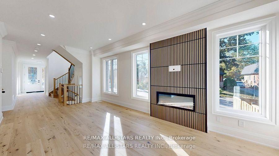 Photo 9 of 50 Third Avenue S, Uxbridge — HOMEH