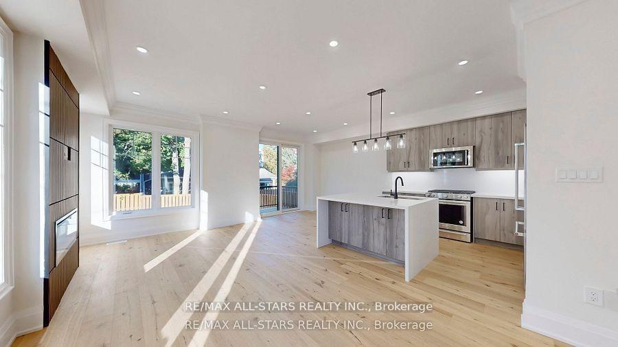 Photo 10 of 50 Third Avenue S, Uxbridge — HOMEH