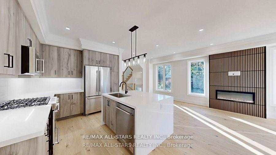 Photo 13 of 50 Third Avenue S, Uxbridge — HOMEH