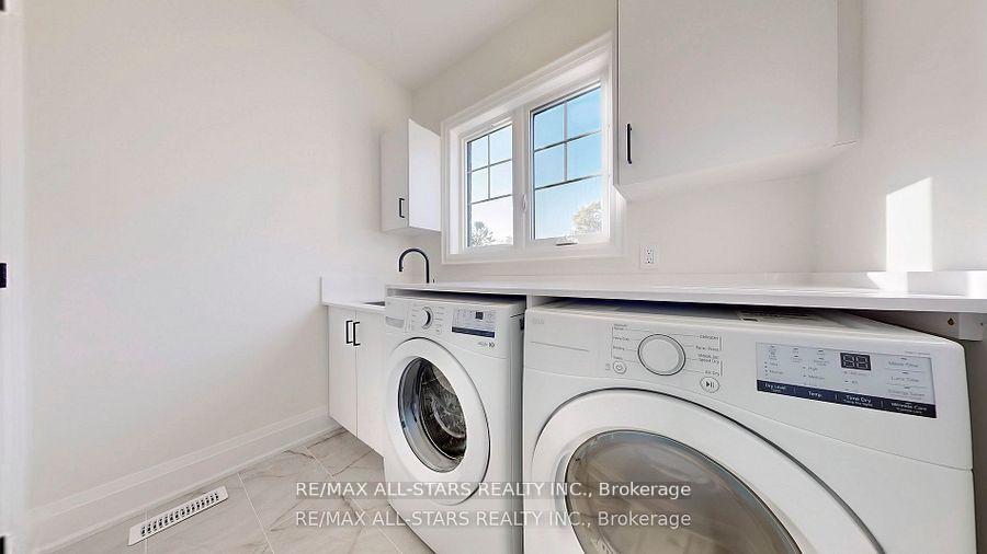 Photo 32 of 50 Third Avenue S, Uxbridge — HOMEH