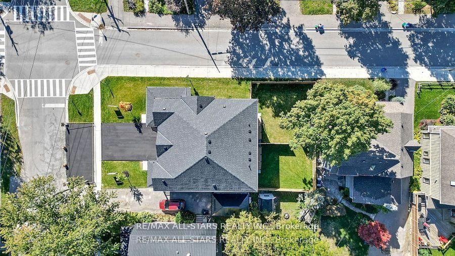 Photo 47 of 50 Third Avenue S, Uxbridge — HOMEH