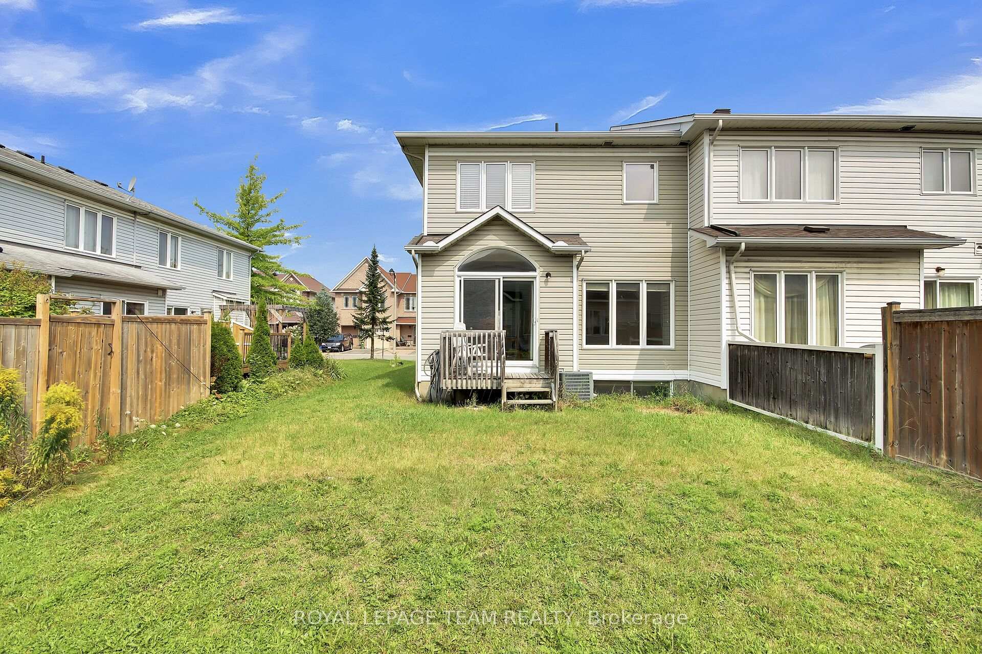 Photo 15 of 159 Tacom Circle, Ottawa, Barrhaven - Strandherd — HOMEH