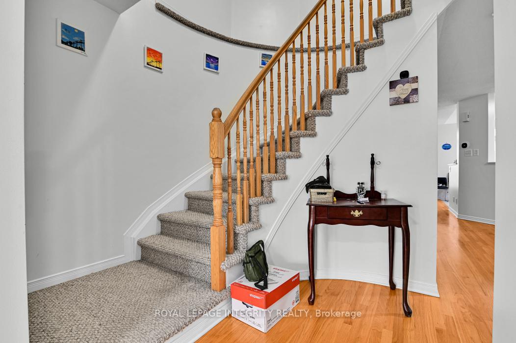 Photo 5 of 161 Romina Street, Ottawa, Kanata - Emerald Meadows/Trailwest — HOMEH