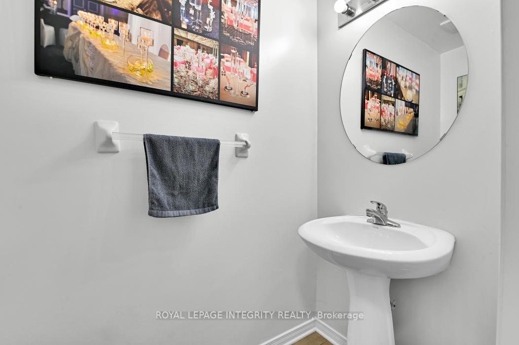 Photo 7 of 161 Romina Street, Ottawa, Kanata - Emerald Meadows/Trailwest — HOMEH