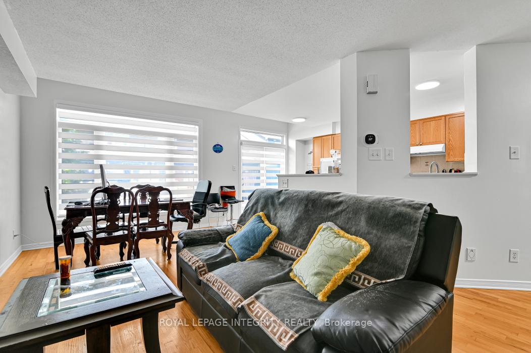 Photo 12 of 161 Romina Street, Ottawa, Kanata - Emerald Meadows/Trailwest — HOMEH