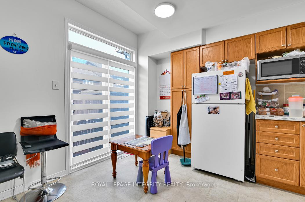 Photo 13 of 161 Romina Street, Ottawa, Kanata - Emerald Meadows/Trailwest — HOMEH