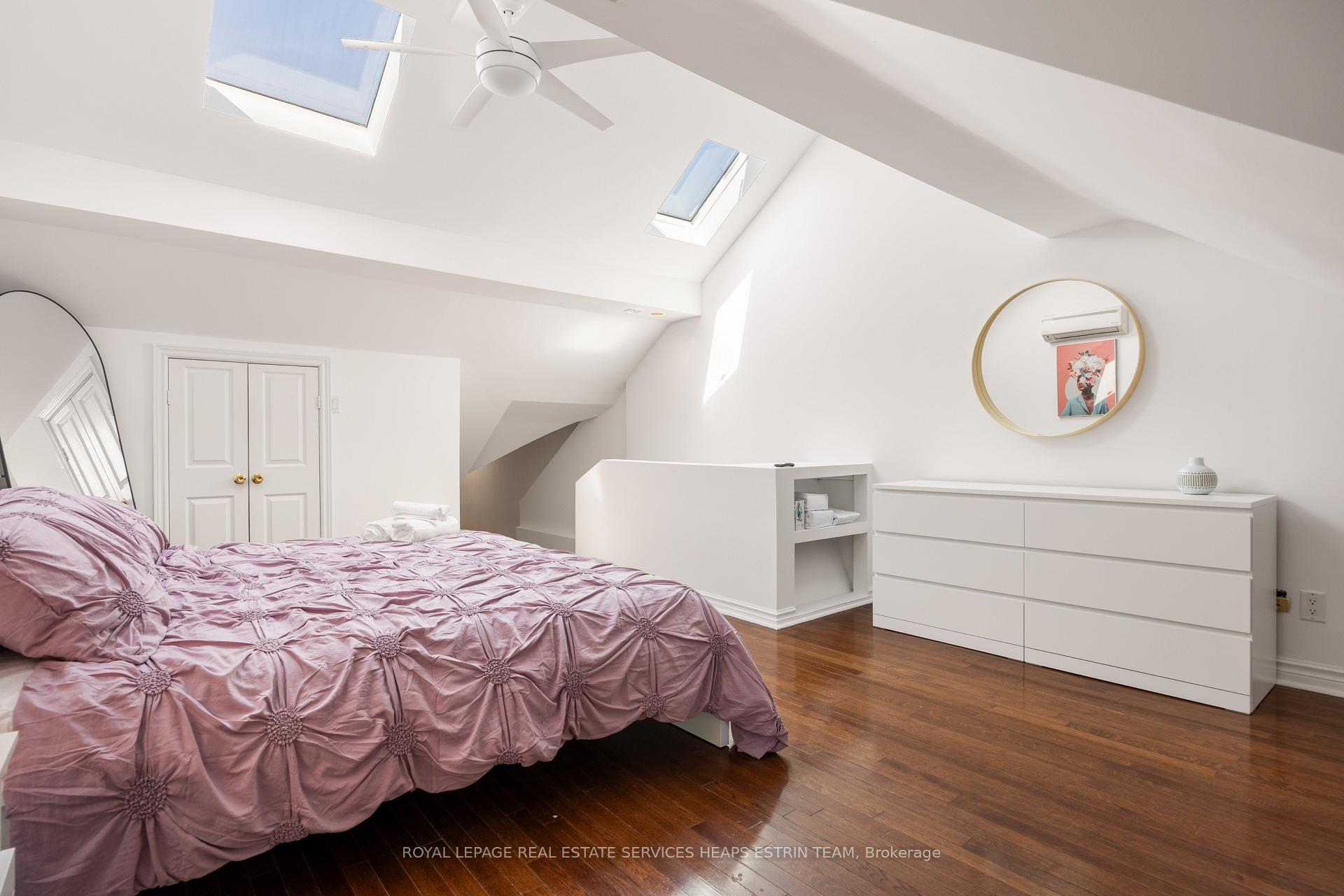 Photo 1 of Unit 2nd,3rd, 124 Argyle Street, Toronto, Trinity-Bellwoods — HOMEH