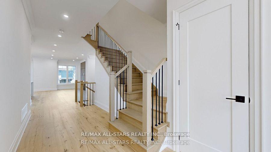 Photo 15 of 48 Third Avenue S, Uxbridge — HOMEH