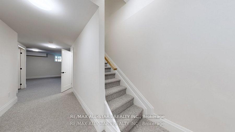 Photo 28 of 48 Third Avenue S, Uxbridge — HOMEH