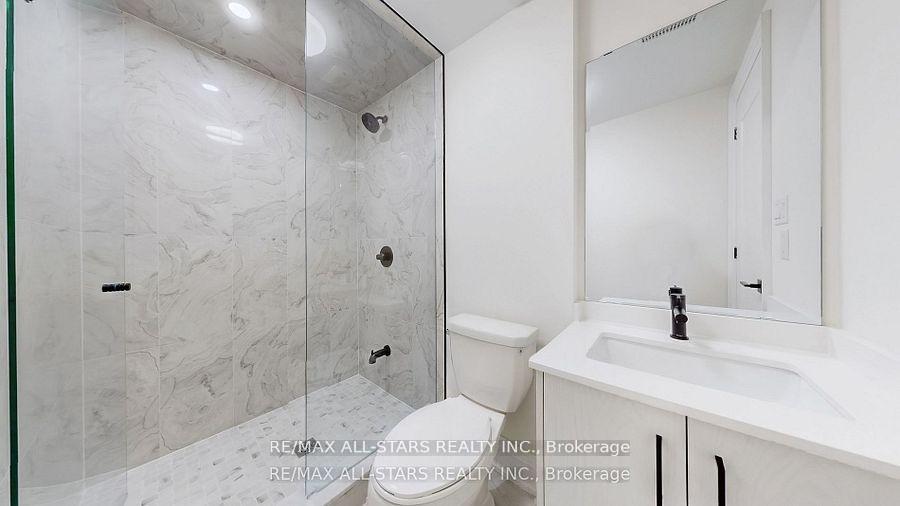 Photo 32 of 48 Third Avenue S, Uxbridge — HOMEH