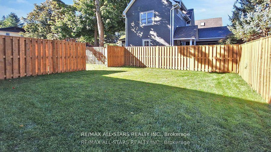 Photo 38 of 48 Third Avenue S, Uxbridge — HOMEH