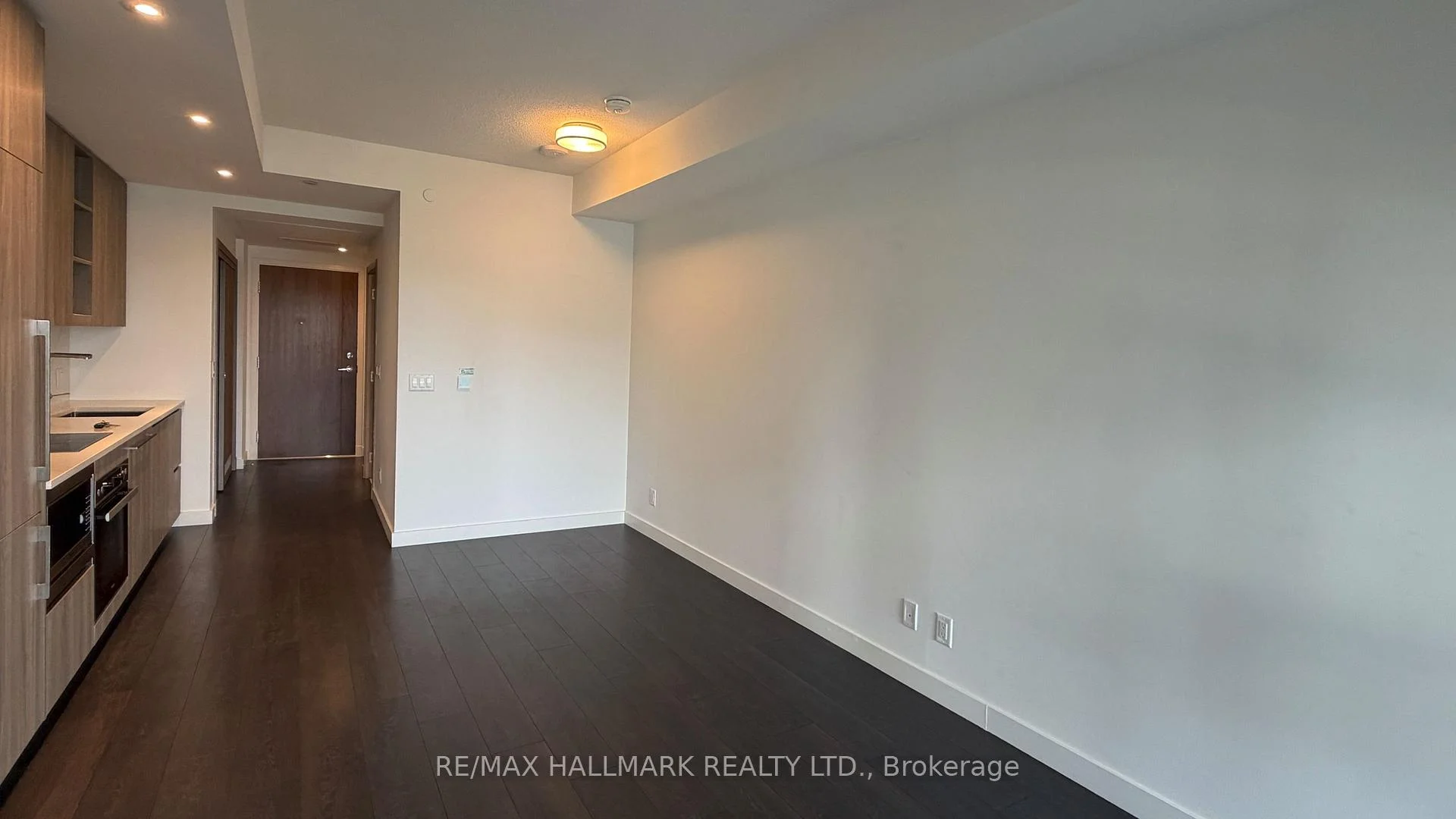 Photo 4 of Unit 1211, 27 Mcmahon Drive, North York, Bayview Village — HOMEH