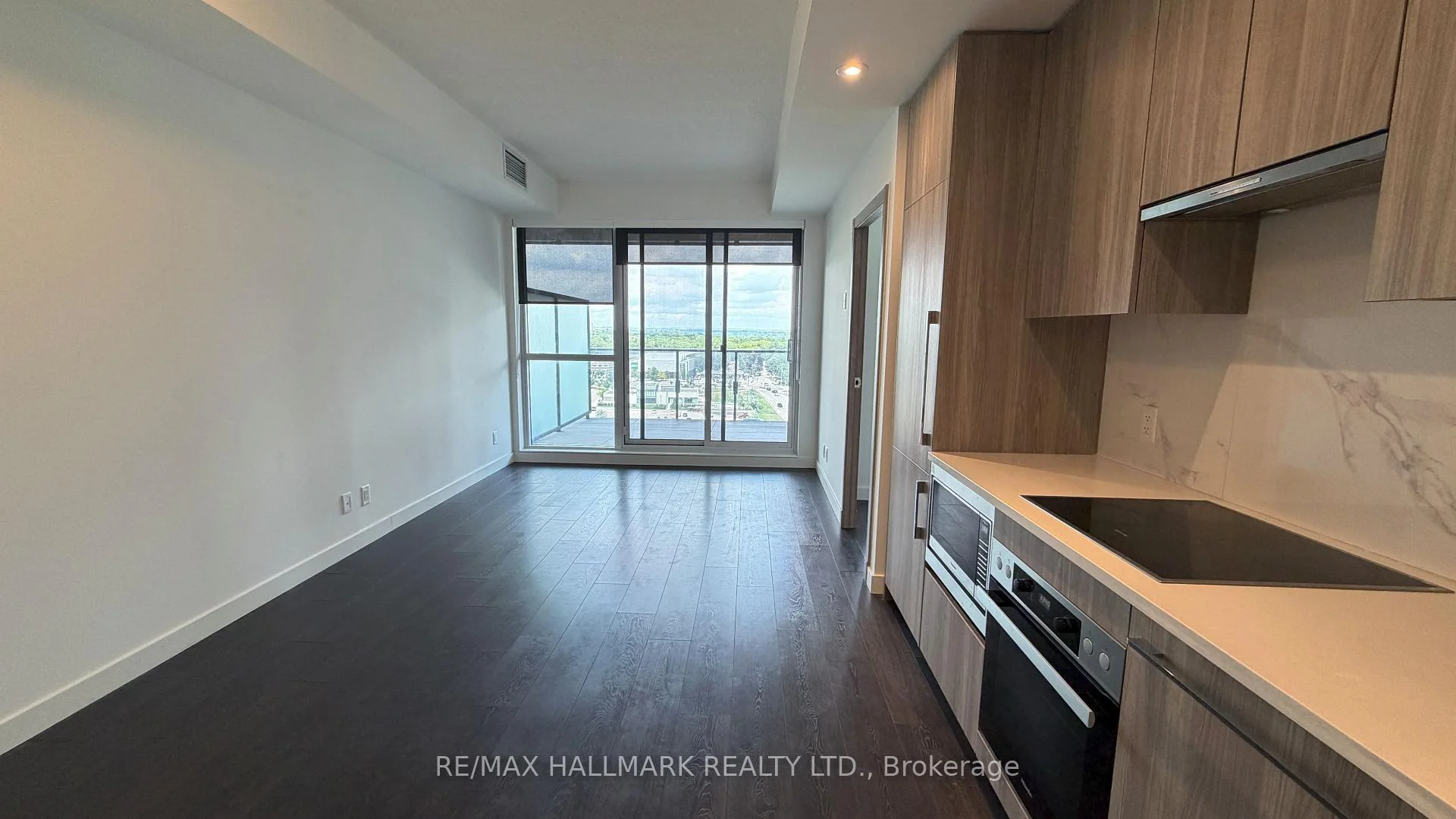 Photo 11 of Unit 1211, 27 Mcmahon Drive, North York, Bayview Village — HOMEH