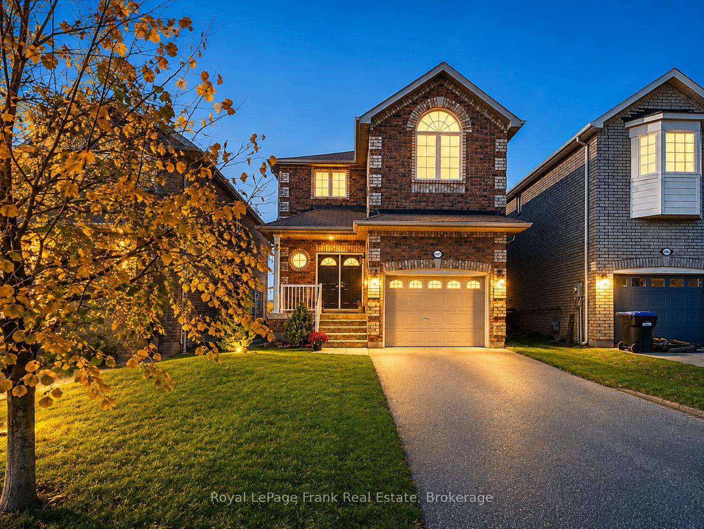 Photo 1 of 2086 Galloway Street, Innisfil, Alcona — HOMEH