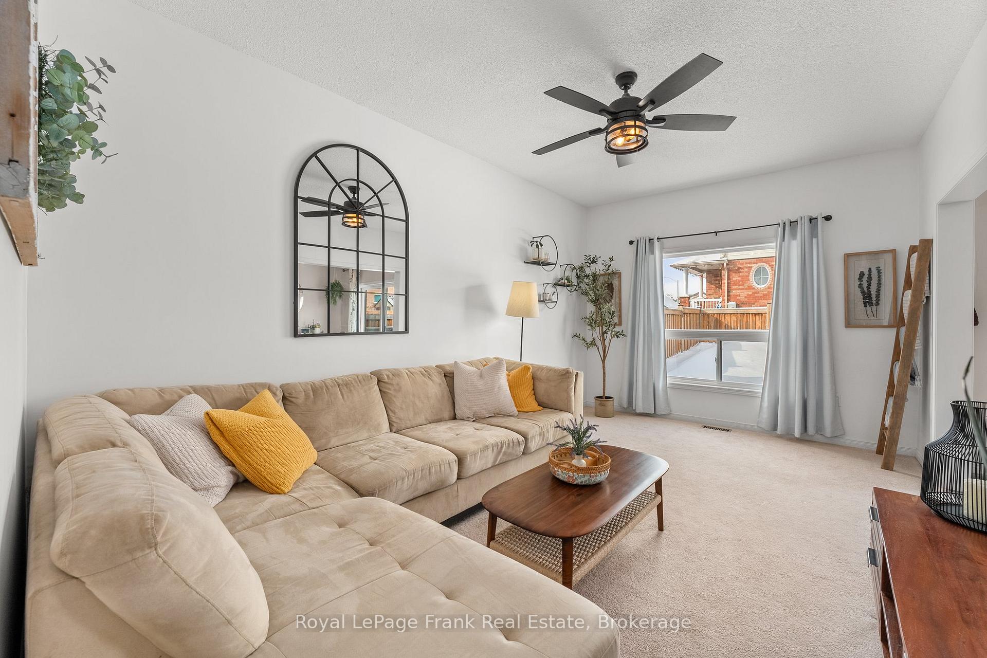 Photo 9 of 2086 Galloway Street, Innisfil, Alcona — HOMEH